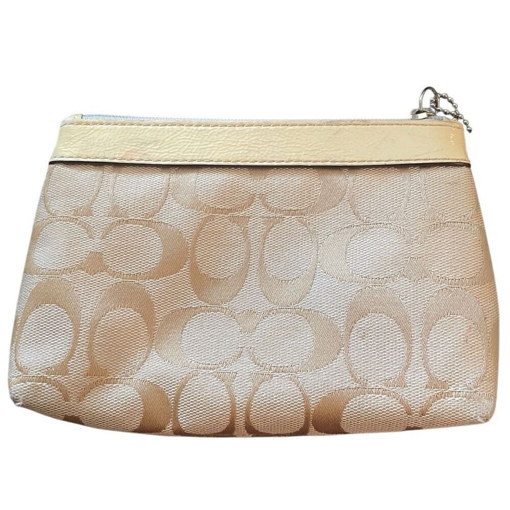 Coach Patent Leather Wristlet Bone Creme Classic Coin Purse Wallet Accessory - Picture 2 of 9